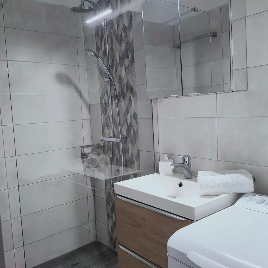 Farniente Riviera Apartment มองเดอลิเยอลานาปูล ภายนอก รูปภาพ