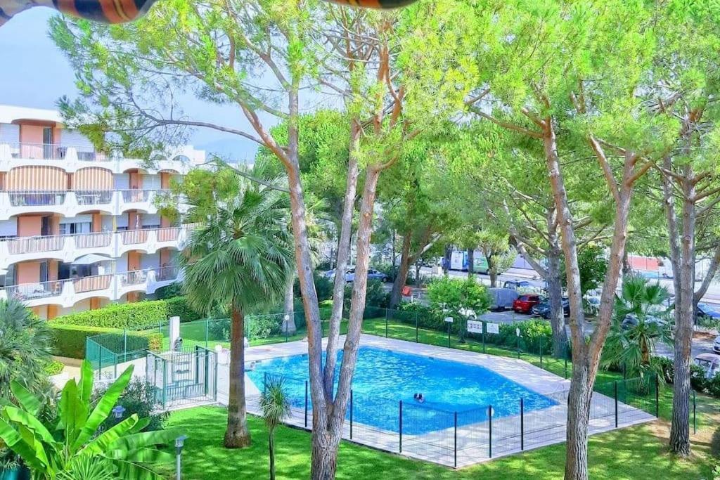 Farniente Riviera Apartment มองเดอลิเยอลานาปูล ภายนอก รูปภาพ
